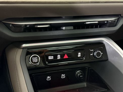 New 2025 Audi Q5 Premium Plus image 20