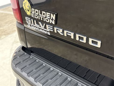 Used 2022 Chevrolet Silverado 1500 LT Trail Boss w/ Convenience Package II image 26