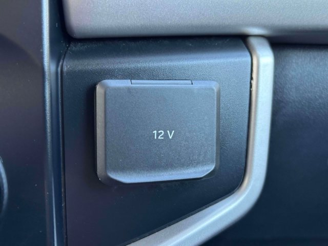 Used 2024 Ford Expedition XLT AWD/4WD image 27