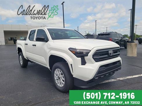 Used 2025 Toyota Tacoma SR AWD/4WD image 3