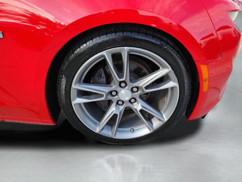 Used 2019 Chevrolet Camaro LT w/ RS Package RWD image 5