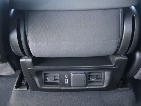 Used 2025 Chevrolet Silverado 1500 LT AWD/4WD image 24
