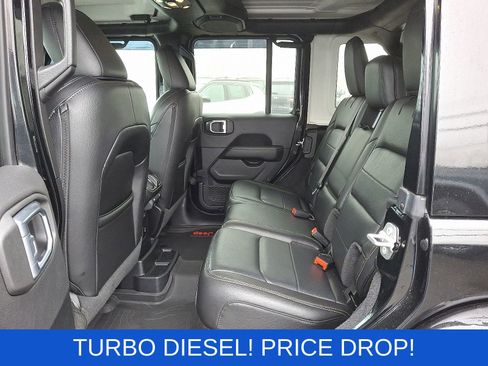 Used 2021 Jeep Wrangler Unlimited Sahara image 11