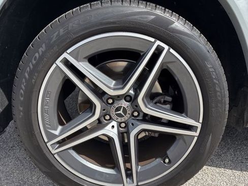 Used 2025 Mercedes-Benz GLS 450 4MATIC image 16