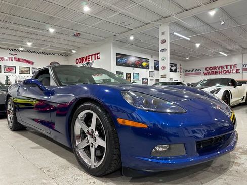Used 2005 Chevrolet Corvette Coupe w/ Preferred Equipment Group RWD image 5