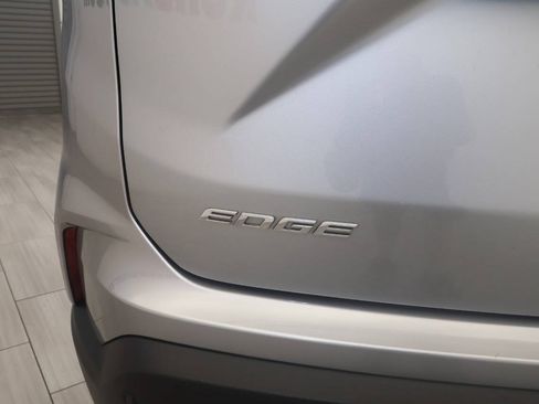 Used 2020 Ford Edge SEL w/ Convenience Package AWD/4WD image 33