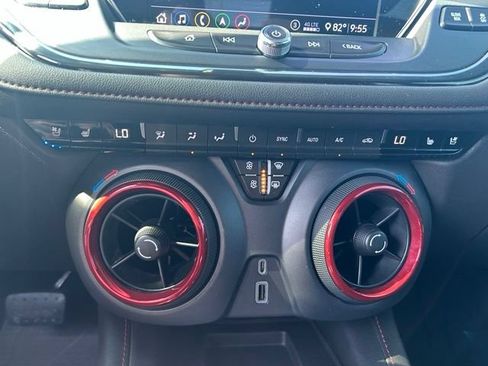 Used 2020 Chevrolet Blazer RS AWD/4WD image 27
