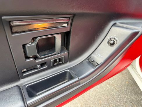 Used 1995 Chevrolet Corvette Coupe image 48