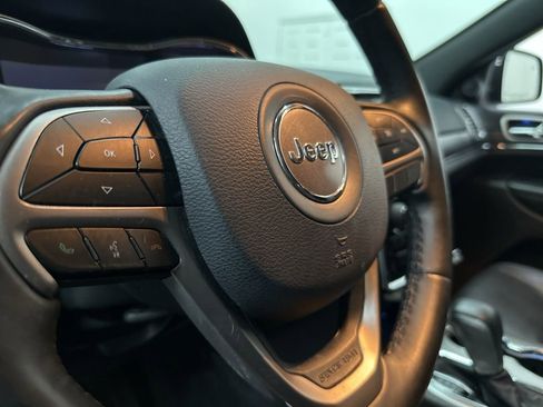 Used 2019 Jeep Grand Cherokee Limited AWD/4WD image 34