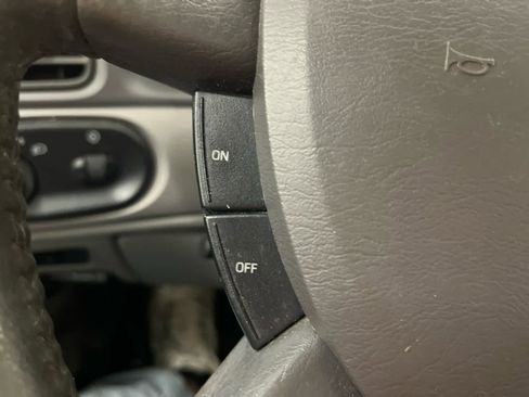 Used 2007 Ford Taurus SEL image 17