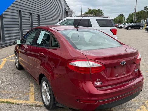 Used 2017 Ford Fiesta SE FWD image 5