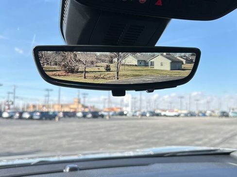 Used 2025 Chevrolet Equinox LT w/ Convenience Package II image 41