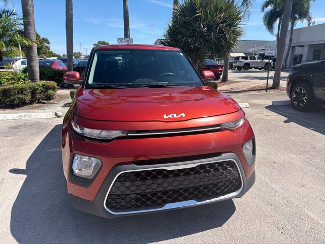Certified 2022 Kia Soul LX FWD image 4
