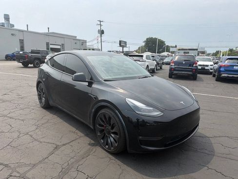 Used 2023 Tesla Model Y Performance AWD/4WD image 4