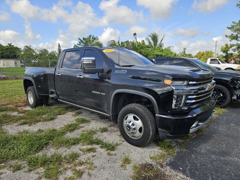 Used 2022 Chevrolet Silverado 3500 High Country image 4