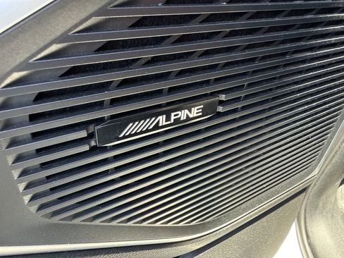 Used 2024 Jeep Wagoneer L Series II w/ Flexible Seating Group RWD image 28