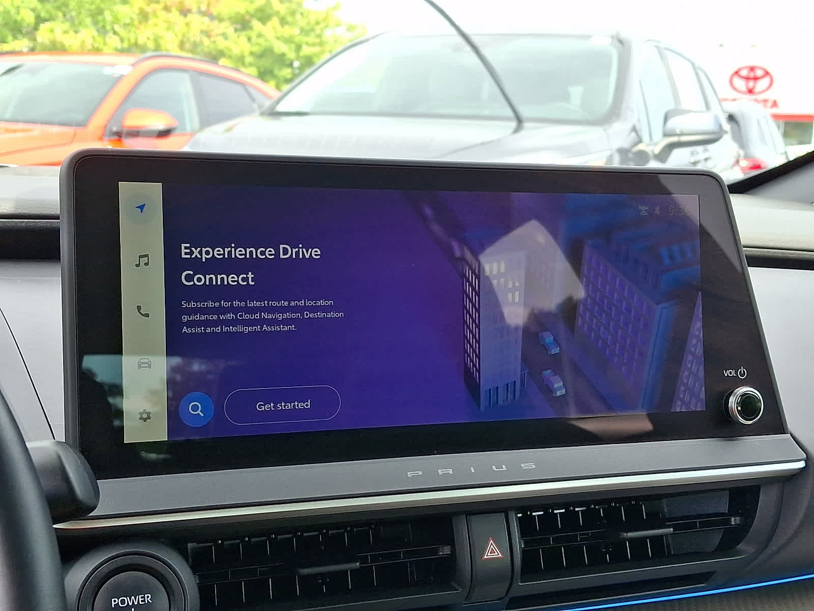 Certified 2025 Toyota Prius XLE FWD image 20