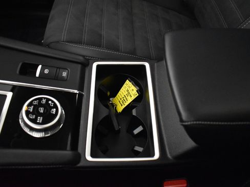 Used 2024 Mitsubishi Outlander SE image 31