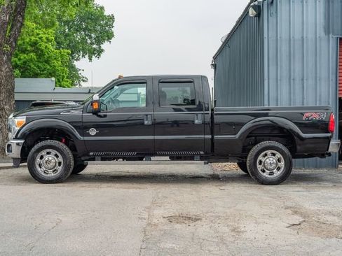 Used 2015 Ford F250 XLT w/ XLT Premium Package AWD/4WD image 3