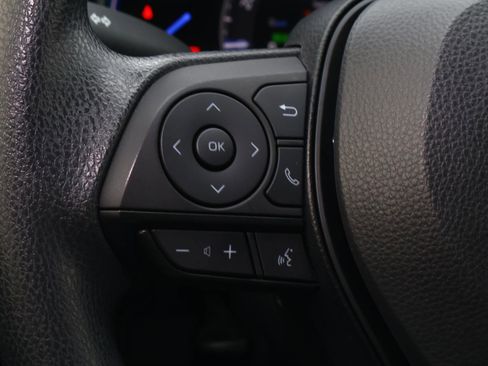 Used 2024 Toyota RAV4 XLE image 24