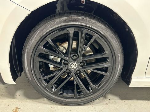 Used 2025 Toyota Camry SE image 63