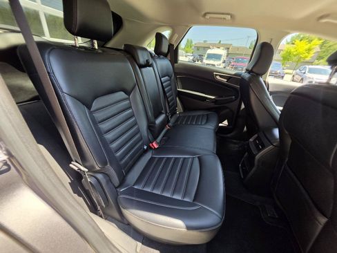 Used 2024 Ford Edge SEL AWD/4WD image 18