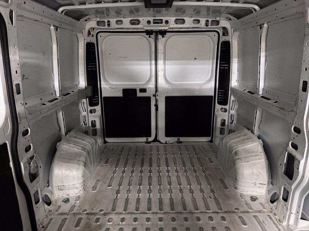 Used 2025 RAM ProMaster 2500 w/ Convenience Group FWD image 29