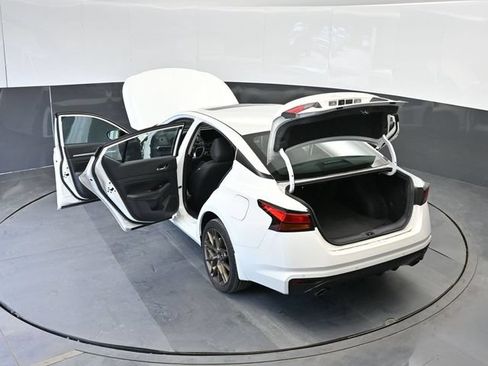 Used 2025 Nissan Altima 2.5 SR w/ SR Premium Package AWD/4WD image 69