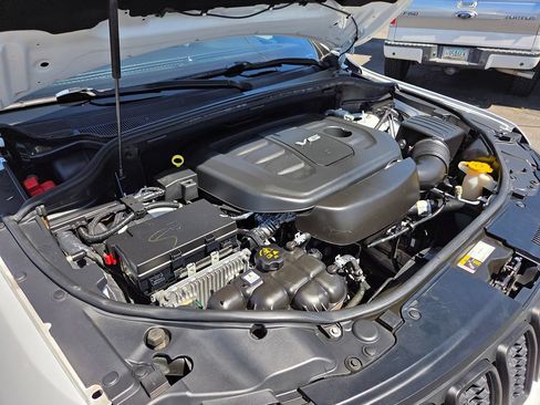 Used 2018 Jeep Grand Cherokee Altitude RWD image 52