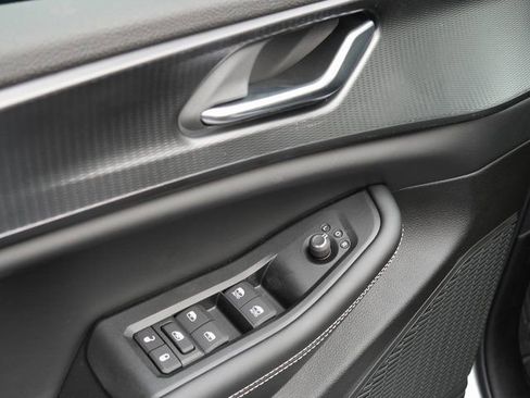 New 2026 Jeep Grand Cherokee L Laredo image 14