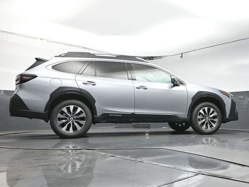 New 2025 Subaru Outback Touring w/ Popular Package #2 AWD/4WD image 42
