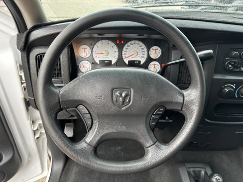 Used 2003 Dodge Ram 1500 Truck ST image 12