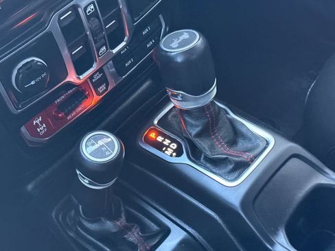 Used 2021 Jeep Wrangler Unlimited Rubicon image 24