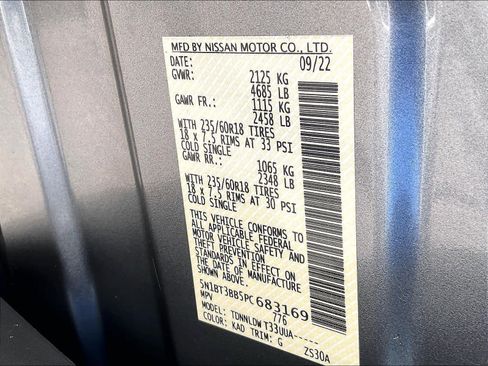 Used 2023 Nissan Rogue SV image 35