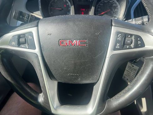 Used 2011 GMC Terrain SLT FWD image 10