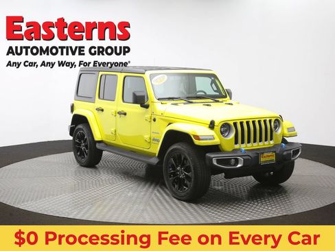 Used 2023 Jeep Wrangler Unlimited Sahara AWD/4WD image 49