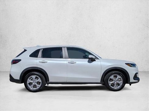Used 2025 Honda HR-V LX image 4