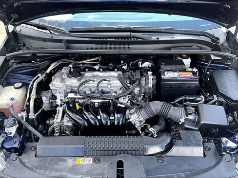 Used 2021 Toyota Corolla LE FWD image 30