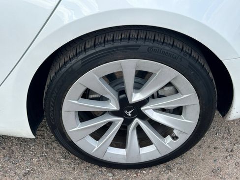 Used 2023 Tesla Model 3 Standard Range RWD image 9