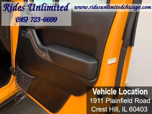 Used 2013 Jeep Wrangler Unlimited Sahara w/ Dual Top Group AWD/4WD image 25