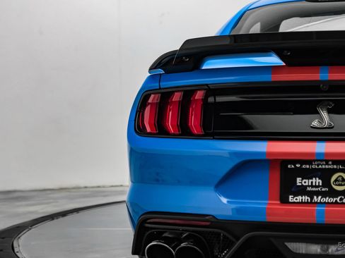 Used 2022 Ford Mustang Shelby GT500 w/ Technology Package RWD image 14