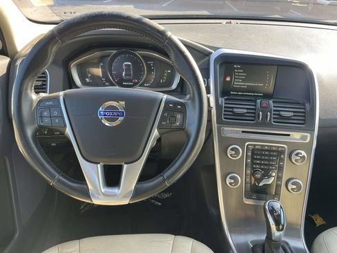 Used 2016 Volvo XC60 T5 Premier AWD/4WD image 13
