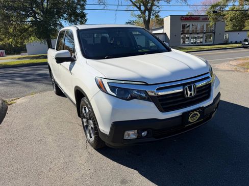 Used 2019 Honda Ridgeline RTL-T image 3