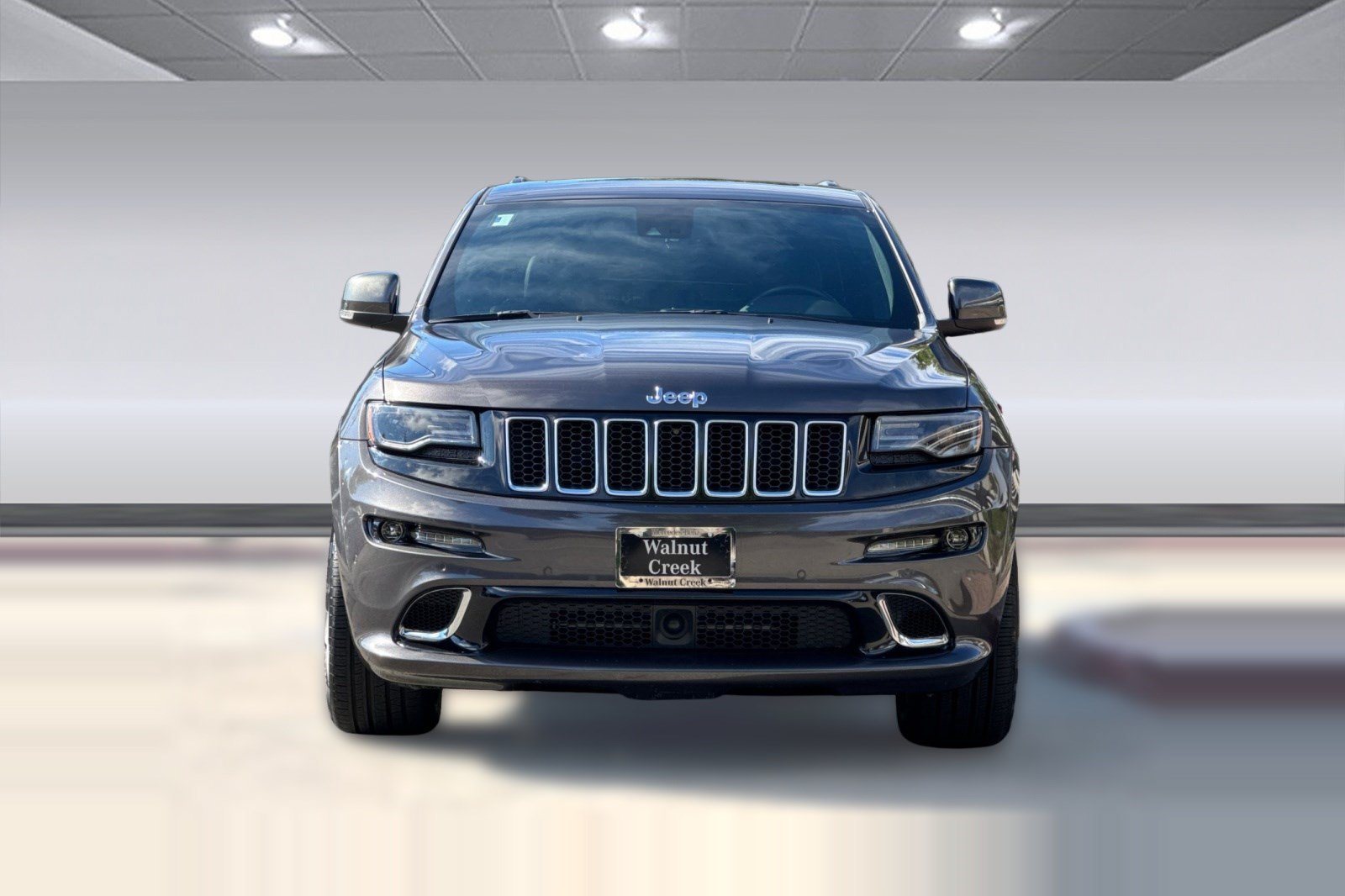 Used 2015 Jeep Grand Cherokee SRT w/ Trailer Tow Group IV AWD/4WD image 6