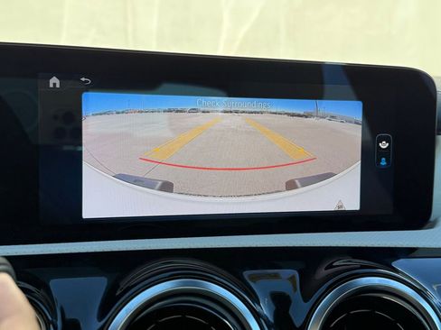 Used 2025 Mercedes-Benz CLA 250 image 10