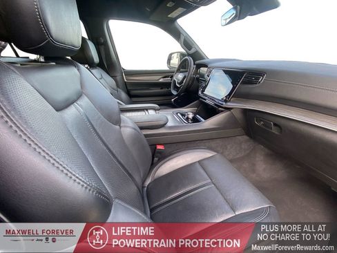 Used 2024 Jeep Wagoneer Series II image 24