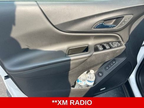 Used 2022 Chevrolet Equinox Premier AWD/4WD image 7