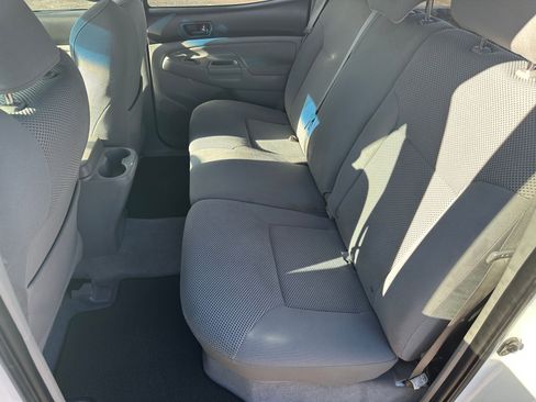 Used 2011 Toyota Tacoma 4x4 Double Cab image 12