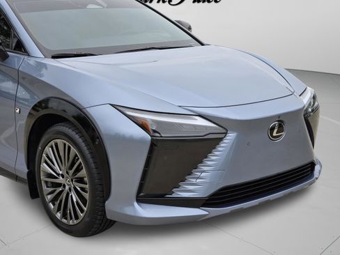 Certified 2023 Lexus RZ 450e Premium w/ Accessory Package (2T) AWD/4WD image 31