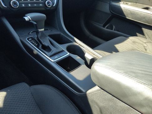 Used 2018 Kia Optima LX FWD image 26